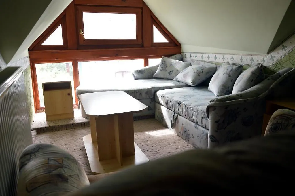 Flamingo Vendeghaz Bed & Breakfast Eger